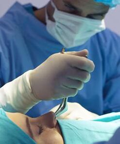 performing a closed rhinoplasty